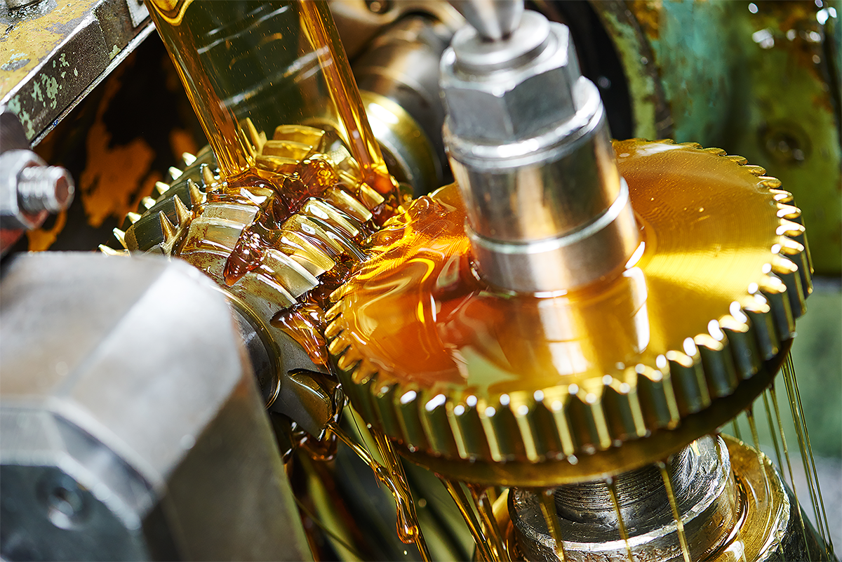 How to control Industrial lubricants contamination?